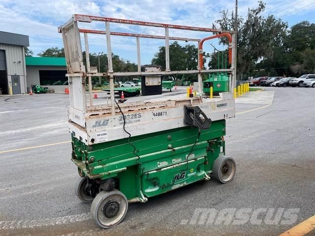 JLG 2032ES 剪叉式升降机