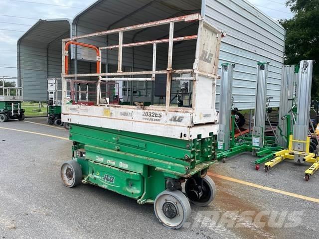 JLG 2032ES 剪叉式升降机