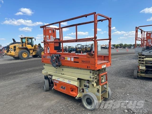JLG 2032ES 剪叉式升降机