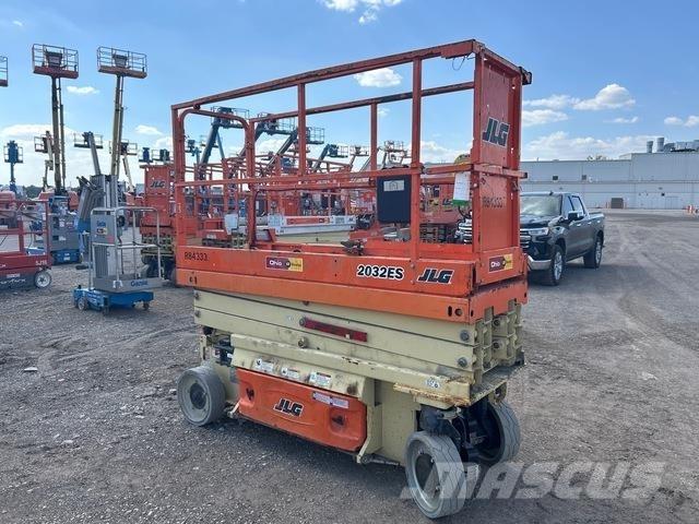 JLG 2032ES 剪叉式升降机
