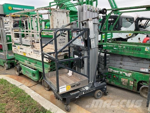 JLG 25AM 客货电梯