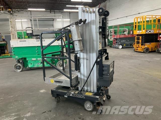 JLG 25AM 客货电梯