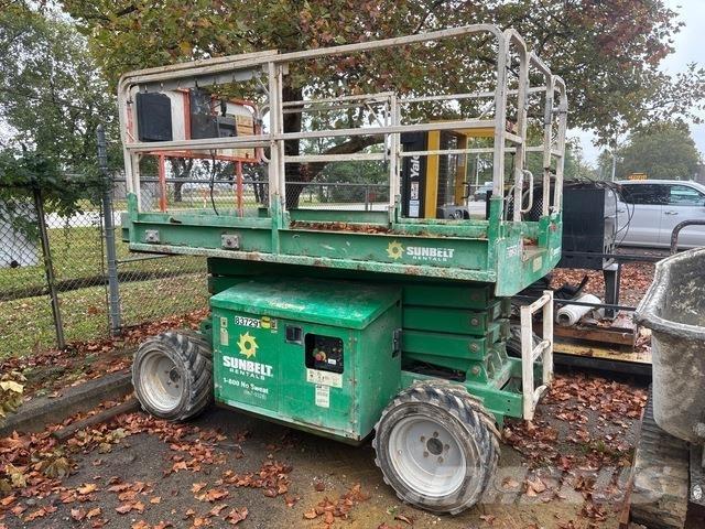 JLG 260MRT 剪叉式升降机