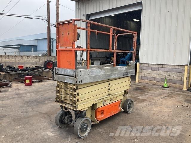 JLG 2630 ES 剪叉式升降机
