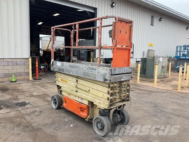 JLG 2630 ES 剪叉式升降机