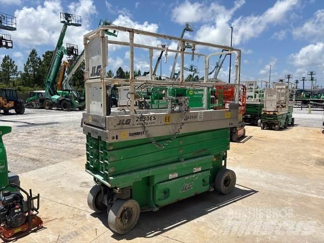 JLG 2630ES 剪叉式升降机