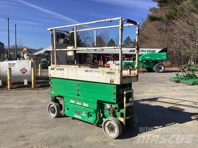 JLG 26322ES 剪叉式升降机