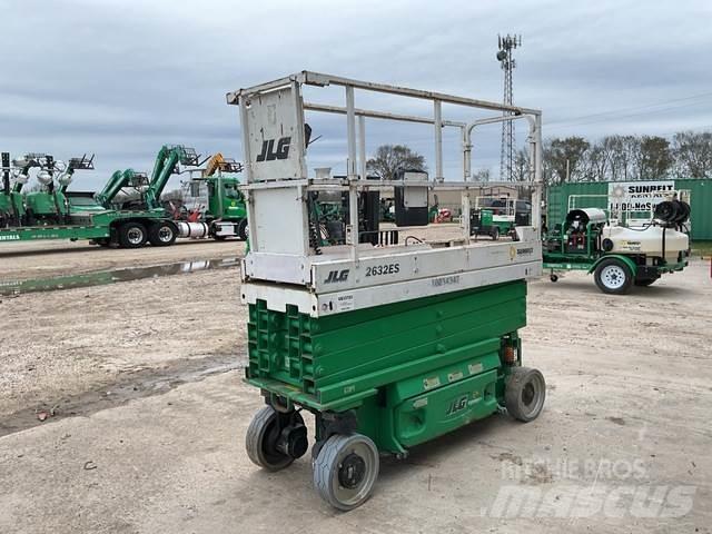 JLG 2632ES 剪叉式升降机