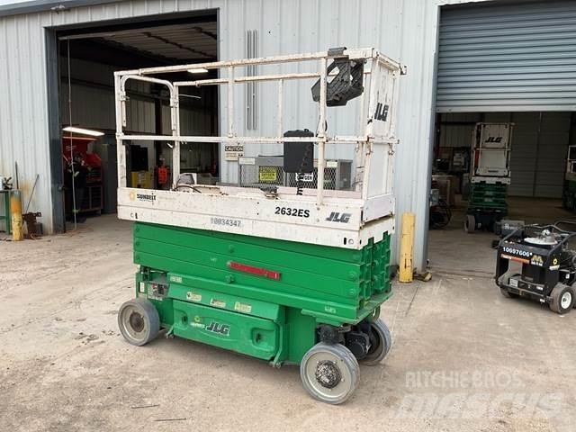 JLG 2632ES 剪叉式升降机