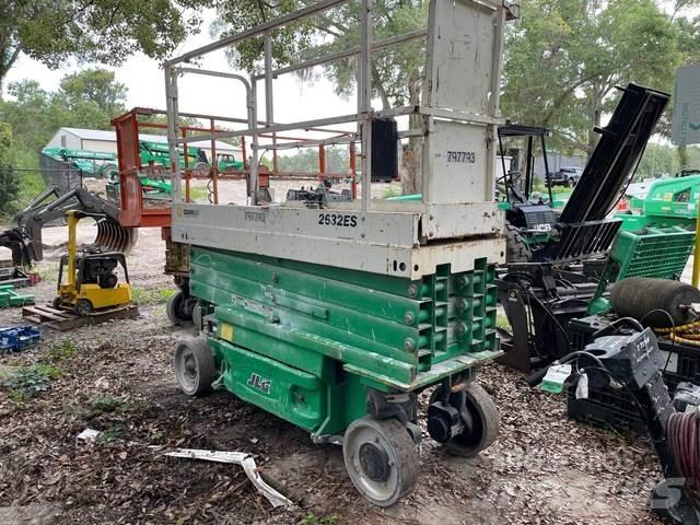 JLG 2632ES 剪叉式升降机
