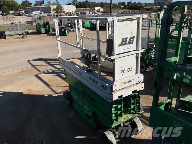 JLG 2632ES 剪叉式升降机