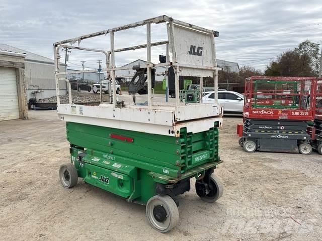 JLG 2646ES 剪叉式升降机