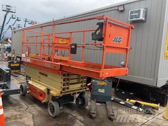 JLG 2646ES 剪叉式升降机
