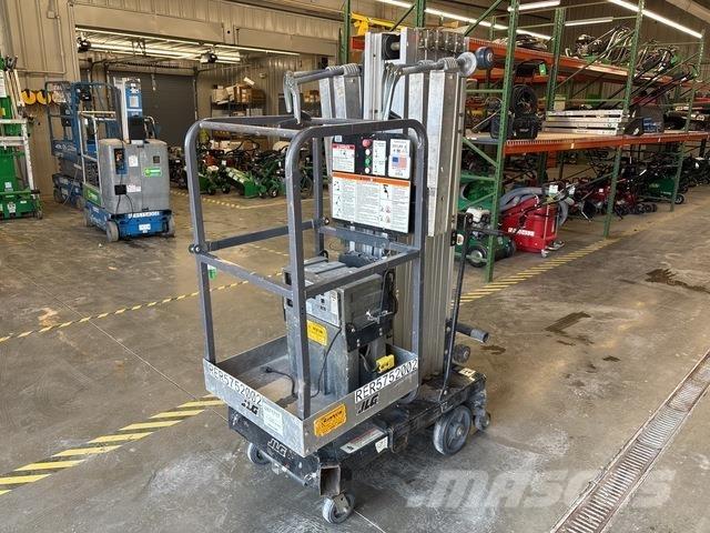 JLG 30AMDC 客货电梯