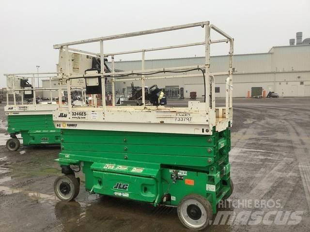 JLG 3246ES 剪叉式升降机