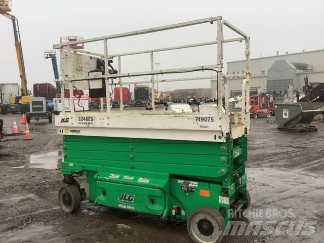 JLG 3246ES 剪叉式升降机