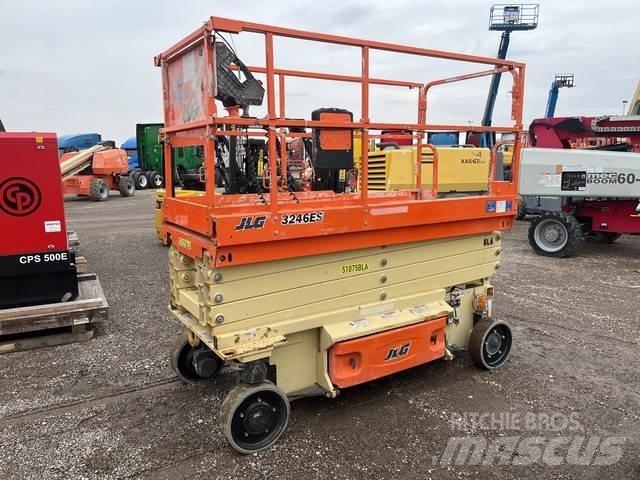 JLG 3246ES 剪叉式升降机