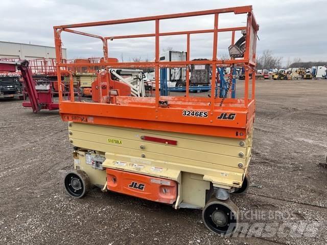 JLG 3246ES 剪叉式升降机