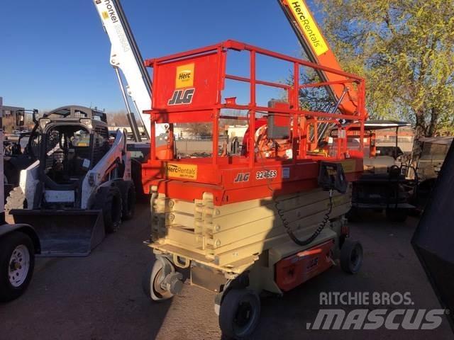 JLG 3246ES 剪叉式升降机