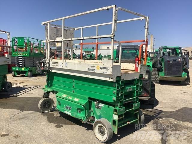 JLG 3246ES 剪叉式升降机