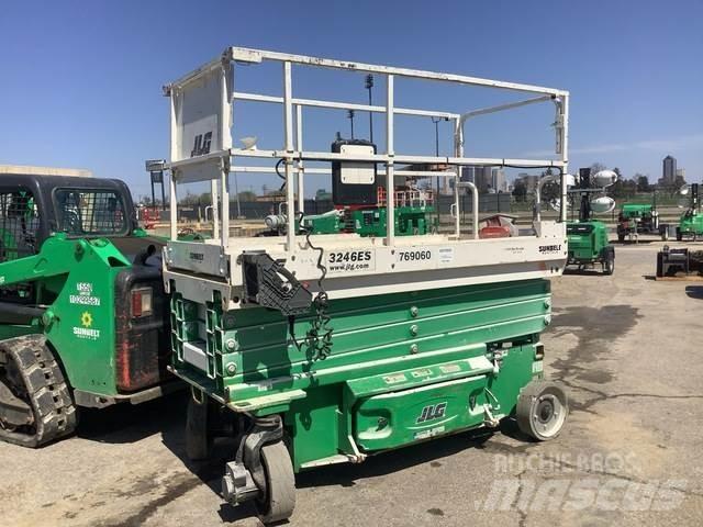 JLG 3246ES 剪叉式升降机