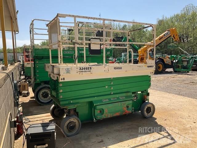 JLG 3246ES 剪叉式升降机
