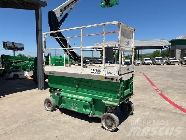 JLG 3246ES 剪叉式升降机