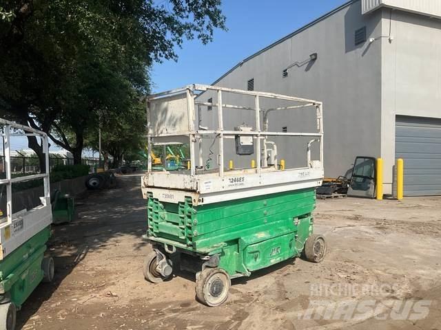 JLG 3246ES 剪叉式升降机