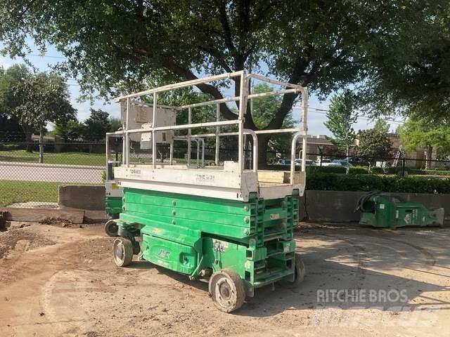 JLG 3246ES 剪叉式升降机
