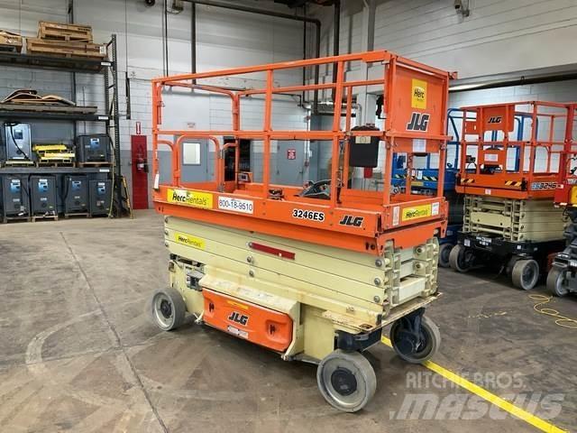 JLG 3246ES 剪叉式升降机