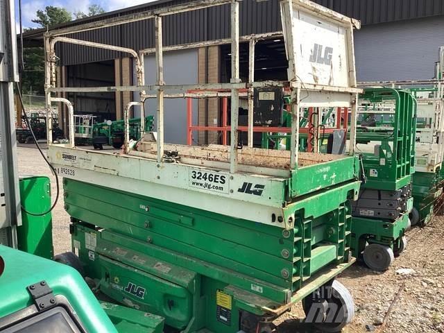JLG 3246ES 剪叉式升降机