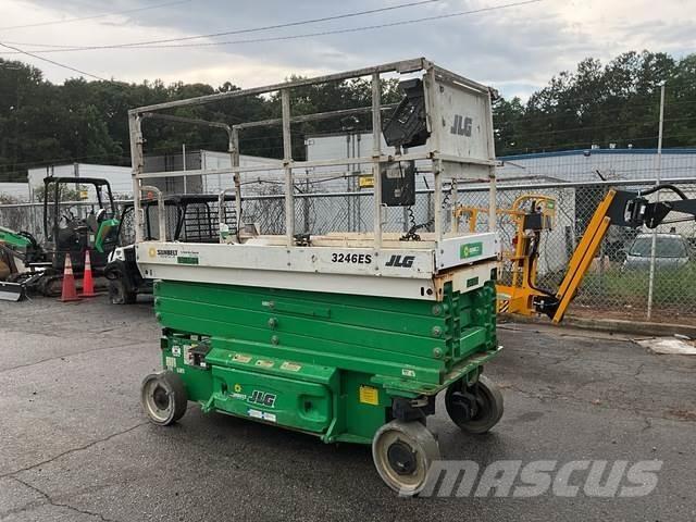 JLG 3246ES 剪叉式升降机