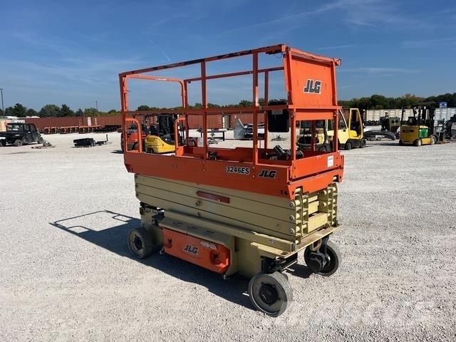 JLG 3246ES 剪叉式升降机