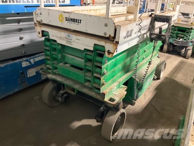 JLG 3246ES 剪叉式升降机