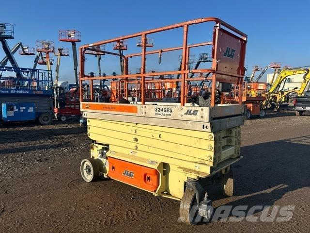 JLG 3246ES 剪叉式升降机