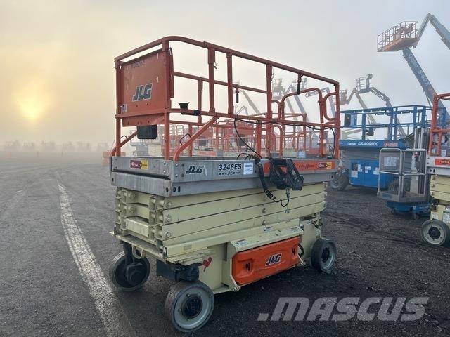 JLG 3246ES 剪叉式升降机