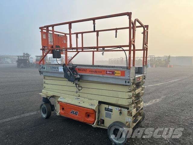 JLG 3246ES 剪叉式升降机