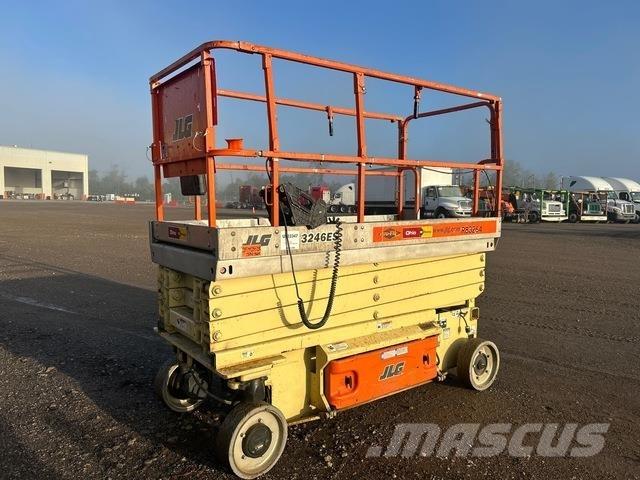 JLG 3246ES 剪叉式升降机