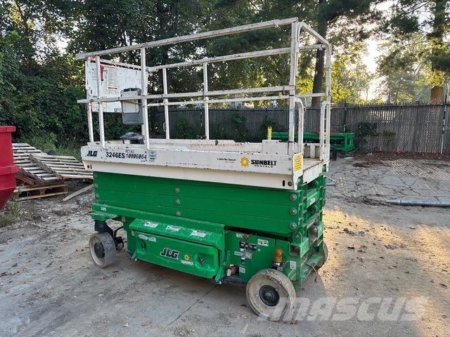 JLG 3246ES 剪叉式升降机