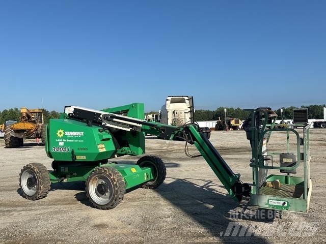 JLG 340AJ 曲臂高空工作平台