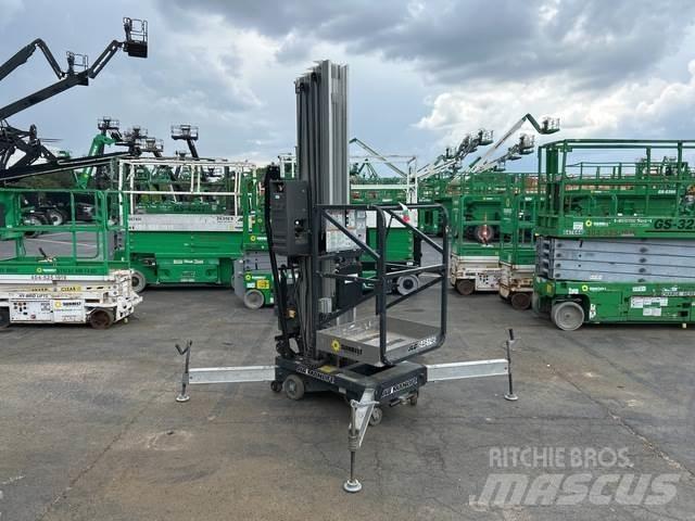 JLG 36AM 客货电梯