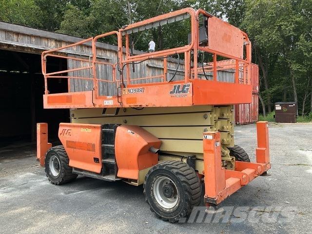 JLG 4394 RT 剪叉式升降机