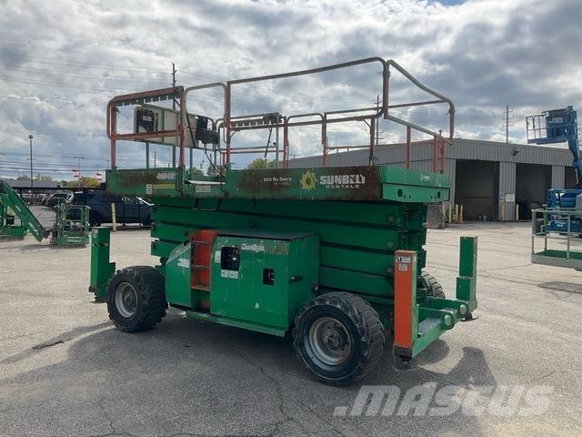 JLG 4394 RT 剪叉式升降机