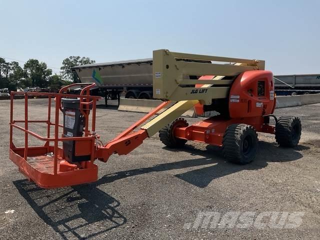 JLG 450A 曲臂高空工作平台