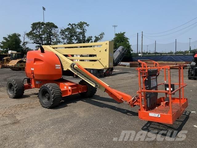 JLG 450A 曲臂高空工作平台