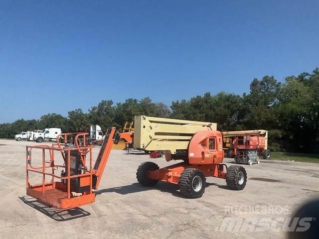 JLG 450AJ 曲臂高空工作平台