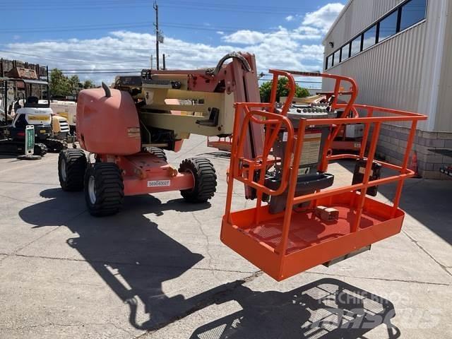 JLG 450AJ 曲臂高空工作平台