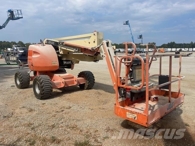 JLG 450AJ 曲臂高空工作平台