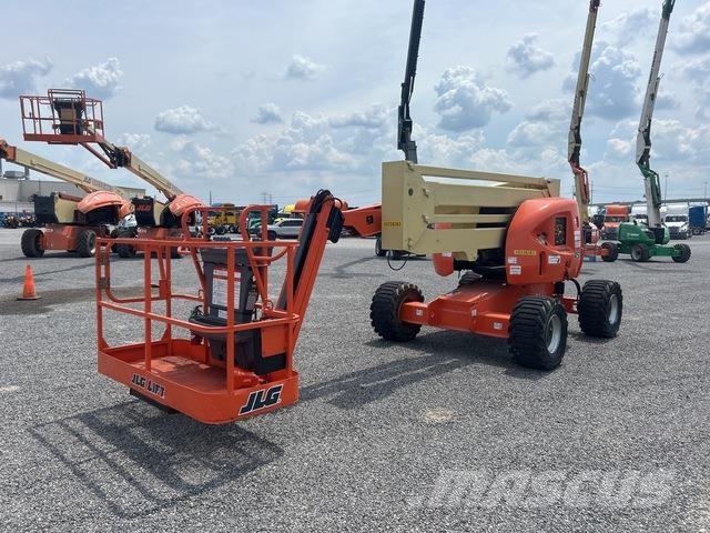 JLG 450AJ 曲臂高空工作平台