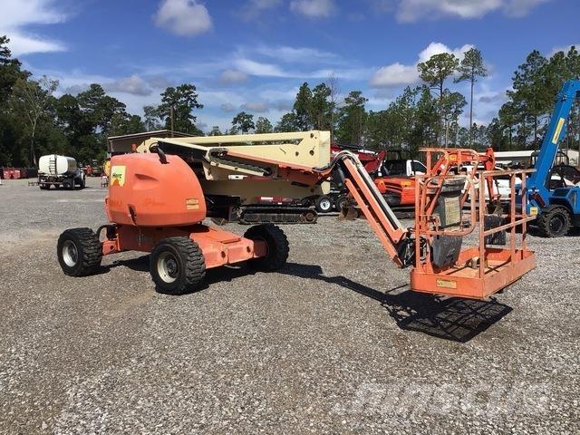 JLG 450AJ 曲臂高空工作平台